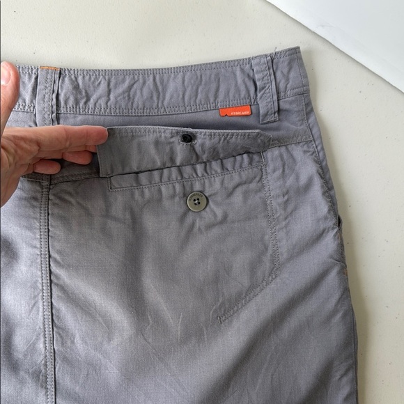 Icebreaker Gray Destiny Skirt Lightweight
Merino Wool Blend - Picture 5 of 16